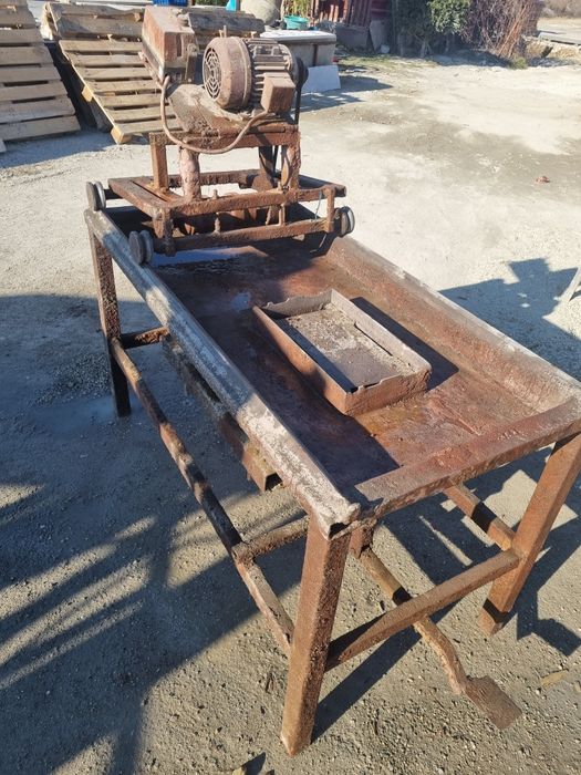 Presa tigla beton / utilaj presa tigla / vand afacere / tigla beton