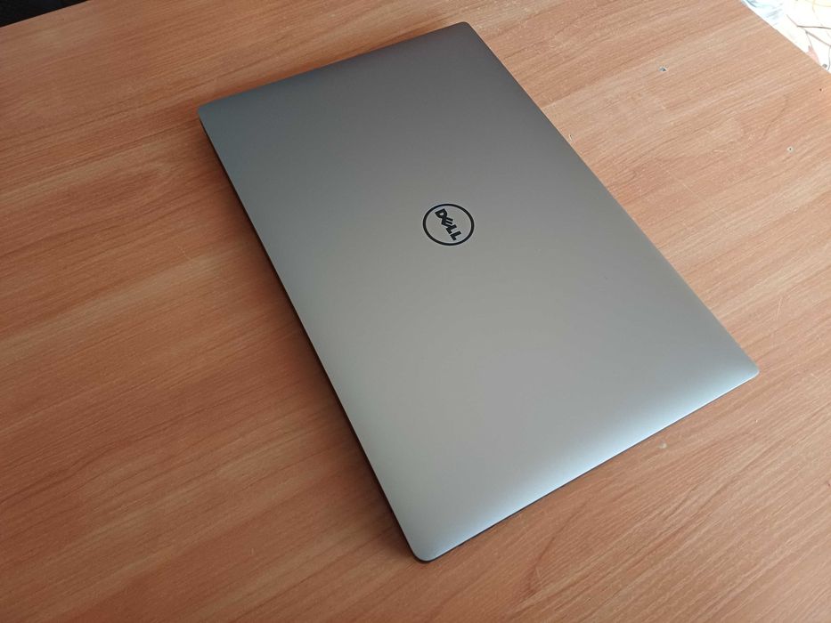 Dell 4K IGZO Touch IPS/Corei7-7820HQ/Quadro М1200/16GB DDR4/512GB SSD