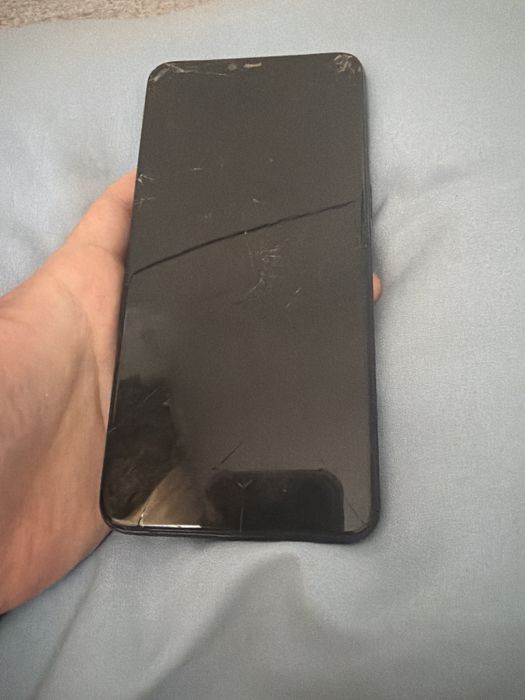 Телефон на запчасти