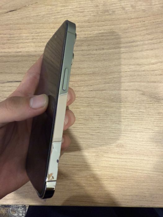 iPhone 14 pro с каробкой
