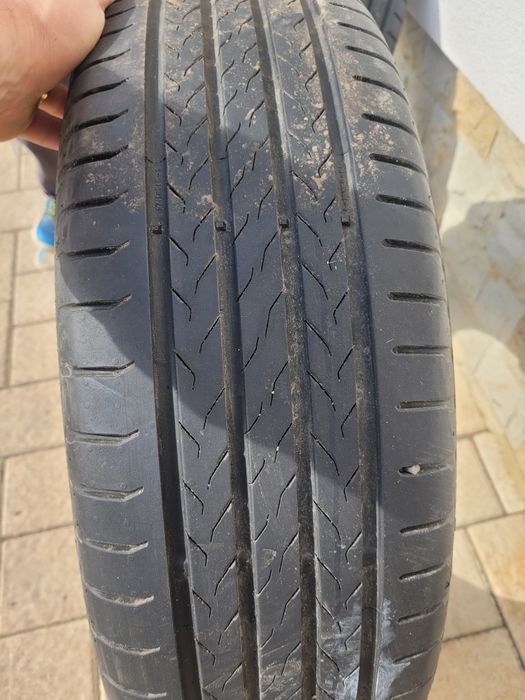Continental 215 60 18