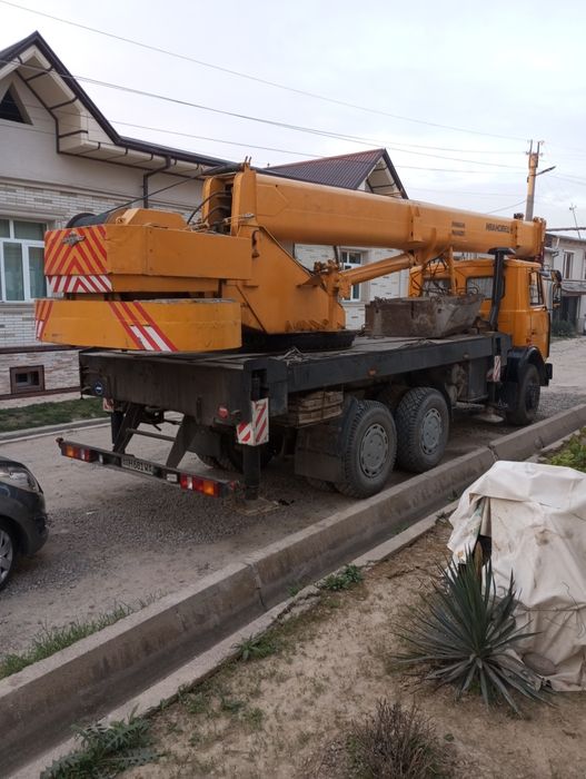 автокран сотилади