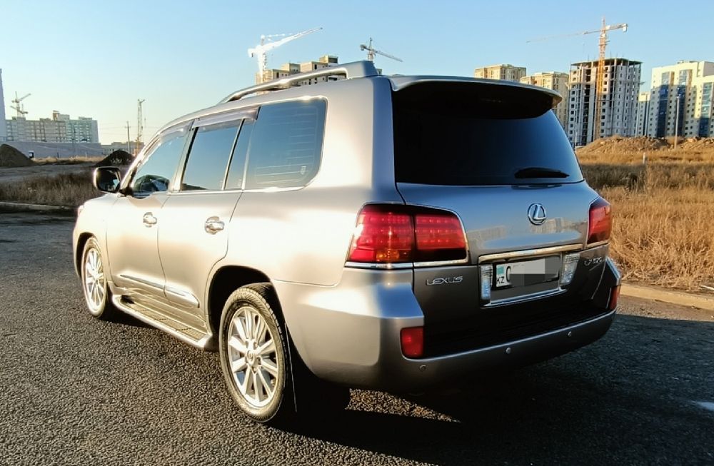 Продам Lexus LX570