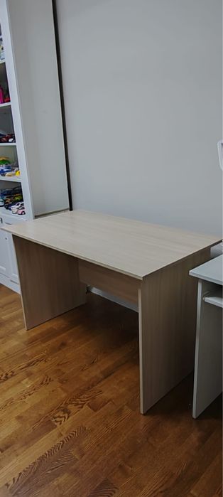 Срочно продаются столы!