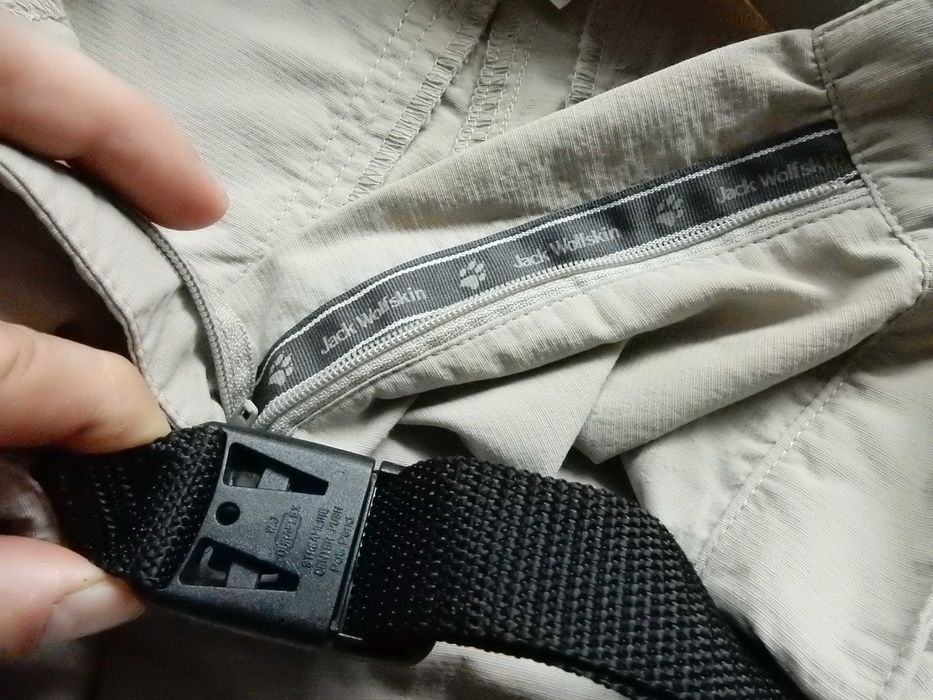 Pantaloni Jack Wolfskin Outdoor. Marime XL (40). Impecabili, ca noi.