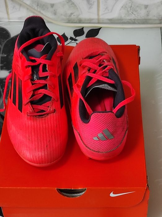 Ghete fotbal Adidas & Nike