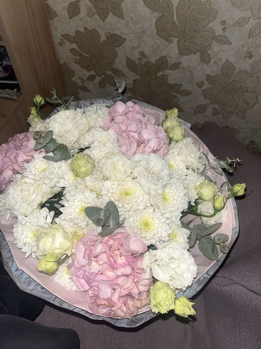 продам красивый свежий букет от романтик