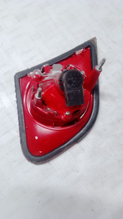 stop dreapta hayon  volkswagen passat b6 berlina - motorina 2008