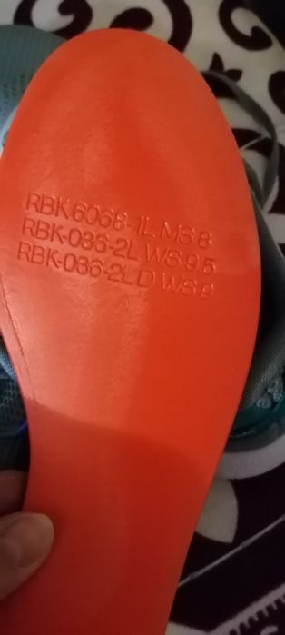 Кроссовки женские  Reebok