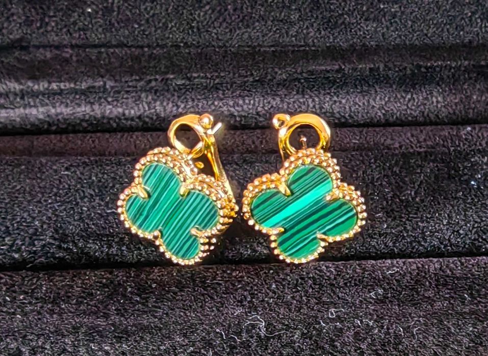 Златни обеци с черен оникс - Van Cleef & Arpels VCA Vintage Alhambra