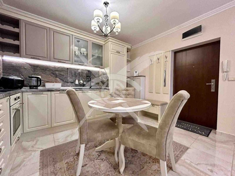 Продава се Тристаен апартамент в Свети Влас - 86 кв.м за 1225 €/кв.м - Снимка #1
