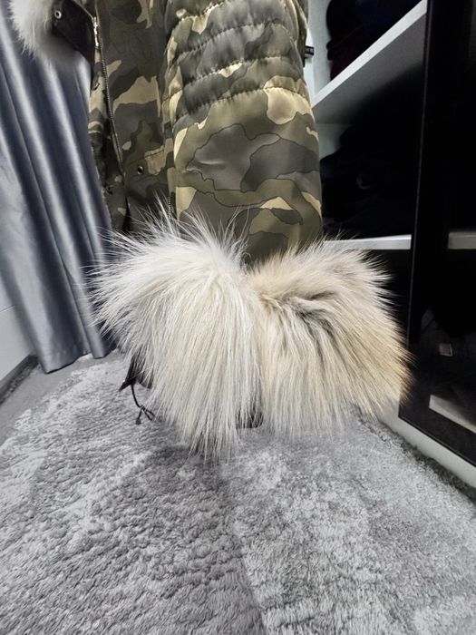 Дамска камуфлажна парка с естествен косъм