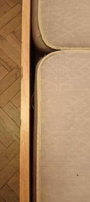 Двойна спалня с ракли и шкафове + четирикрилен гардероб