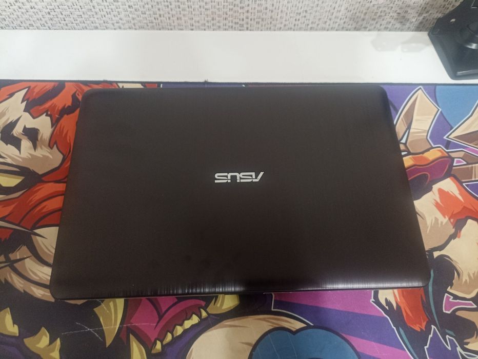 Ноутбук Asus VivoBook MX110