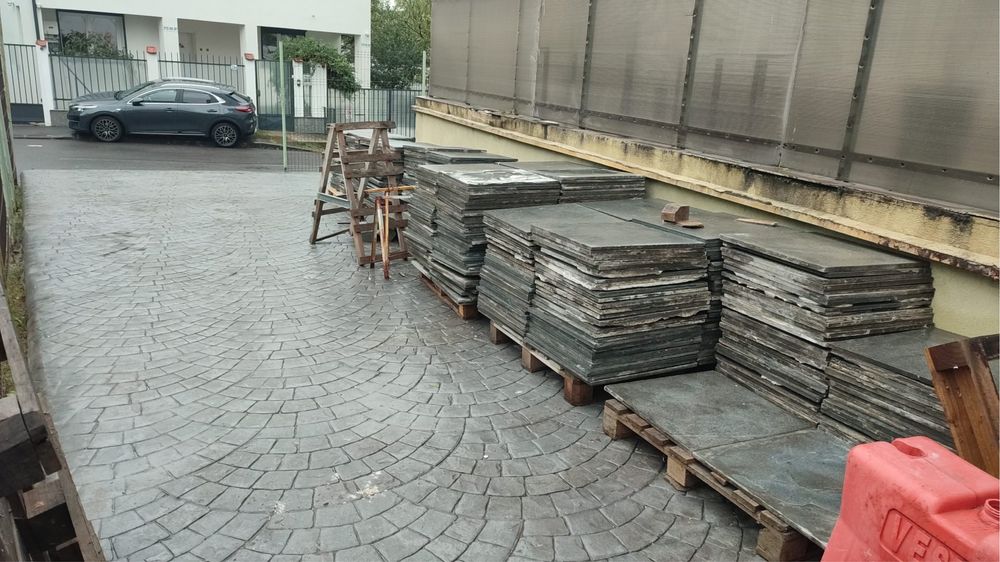 Placi granit 600x600x15 mm