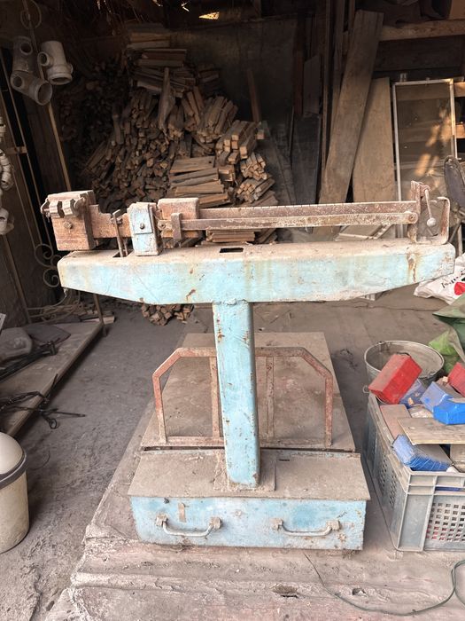 Продам весы пол тоник