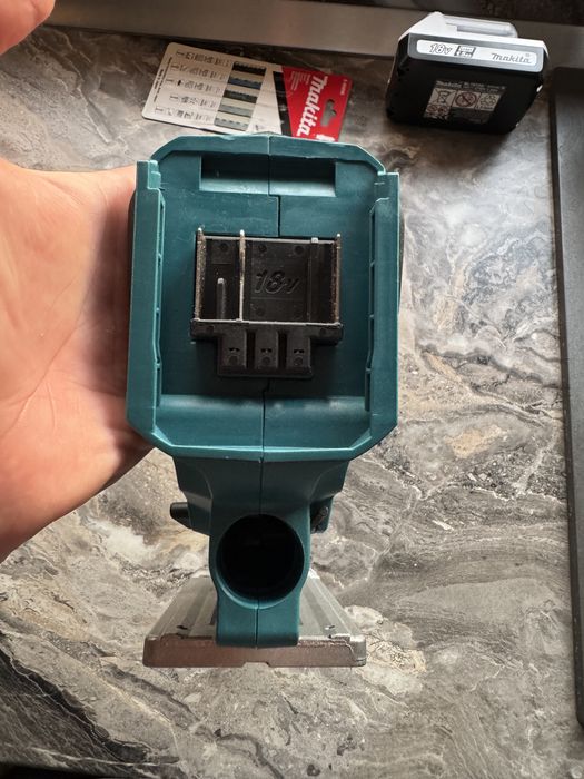 Makita JV183D 18V fierăstrău pendular nou + baterie + încărcător