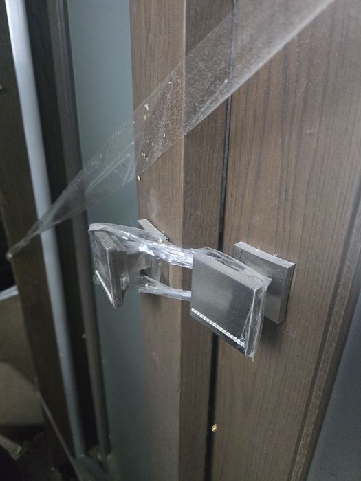 Продам двери деревянные не МДФ
