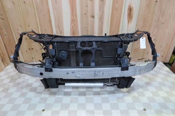 На Мерседес телевизор-суппорт 220/203/210/211/163/168/164/221/638/140/