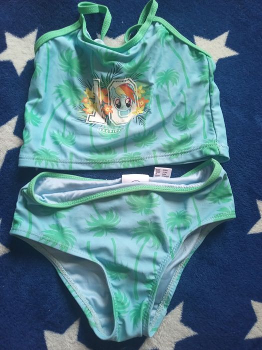 Vând costume de baie 98-104