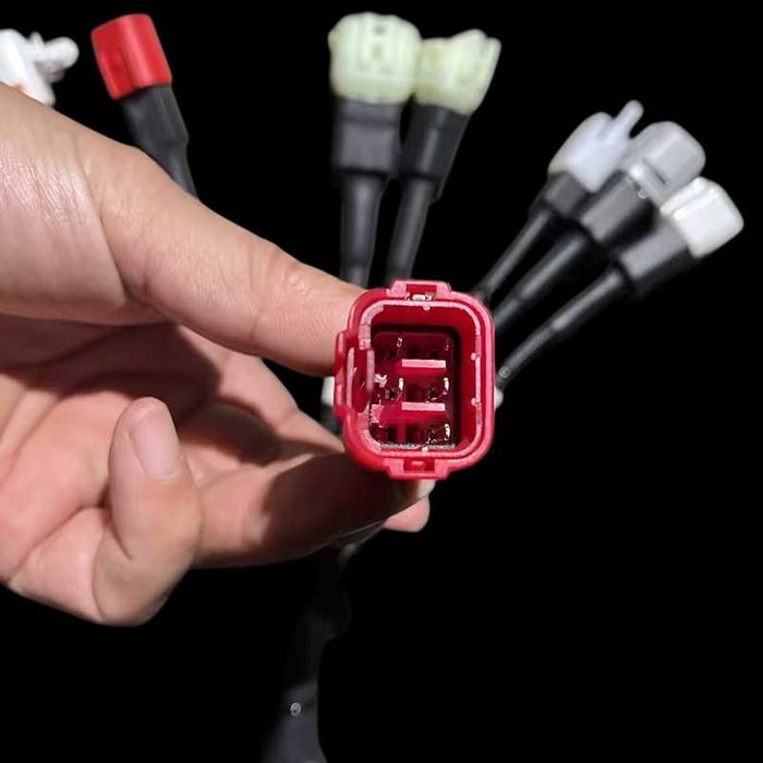 OBD2 1 към 9 мулти мотоциклетен диагностичен кабел