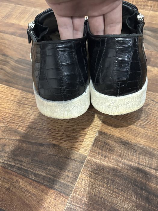 Giuseppe zanotti 44