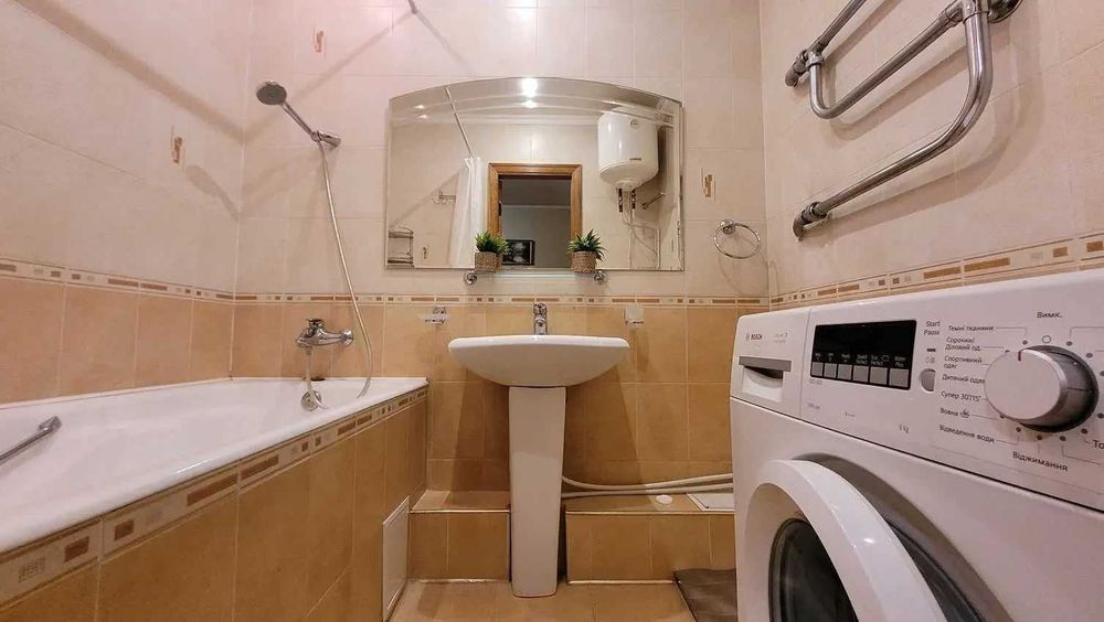 Дава се под наем Двустаен апартамент в София, Зона Б-18 - 56 кв.м за 561 € - Снимка #2