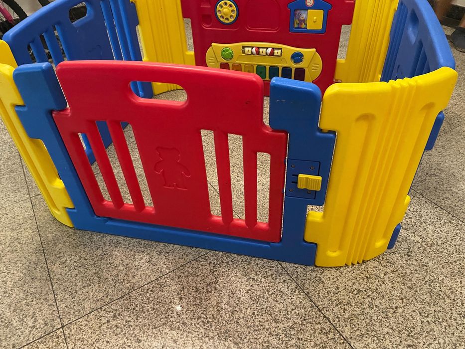 Детский манеж в идеальном состояний