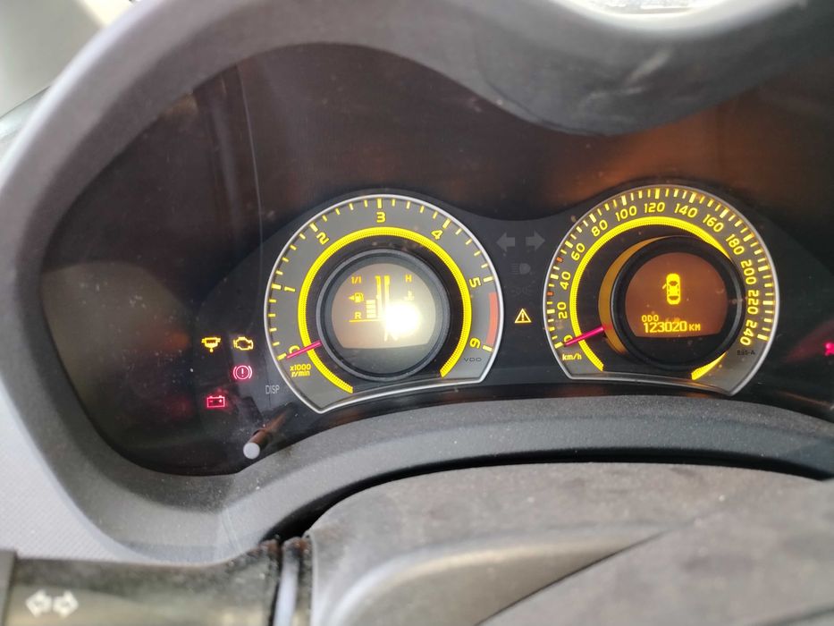 Toyota Auris 1.4 diesel automata