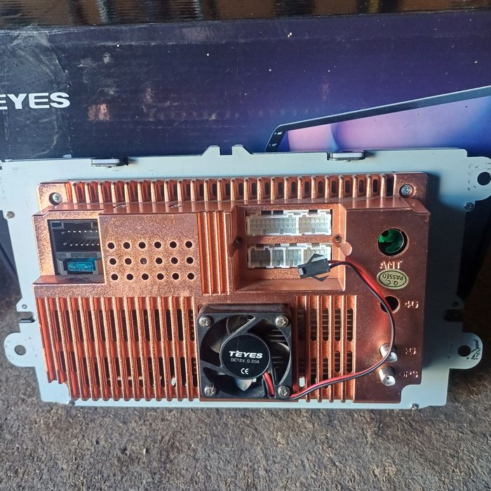 Продам автомагнитолу