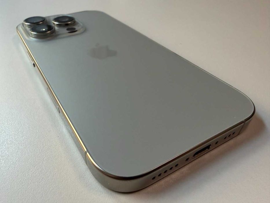  Apple / iPhone 16 Pro 128 Gb / Natural / 92% Acumulator