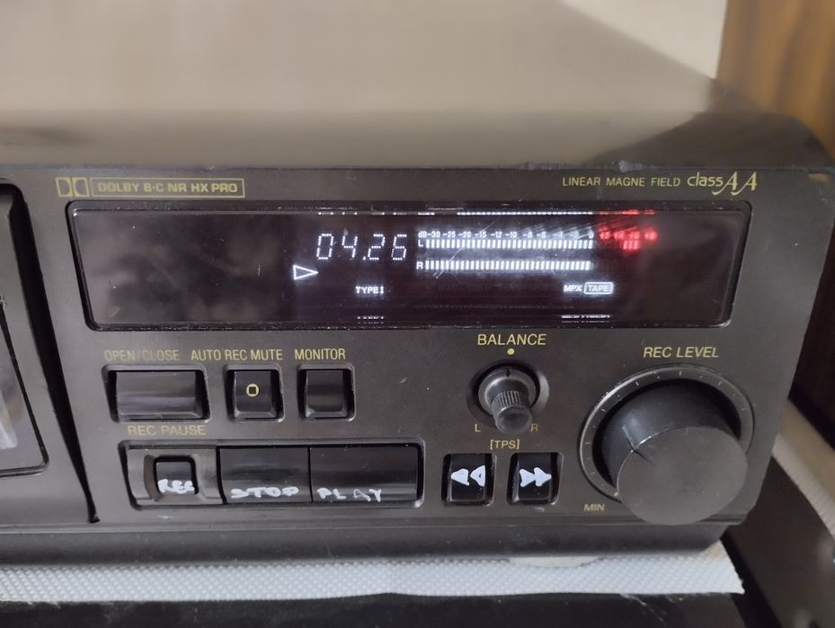 Касетная дека TECHNICS AZ 6