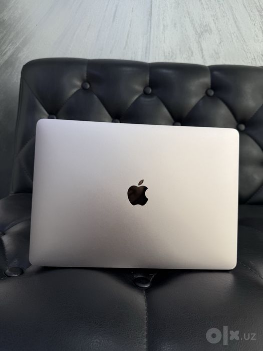 Apple MacBook Air 2020 i3 8GB/256GB в идеальном  состоянии