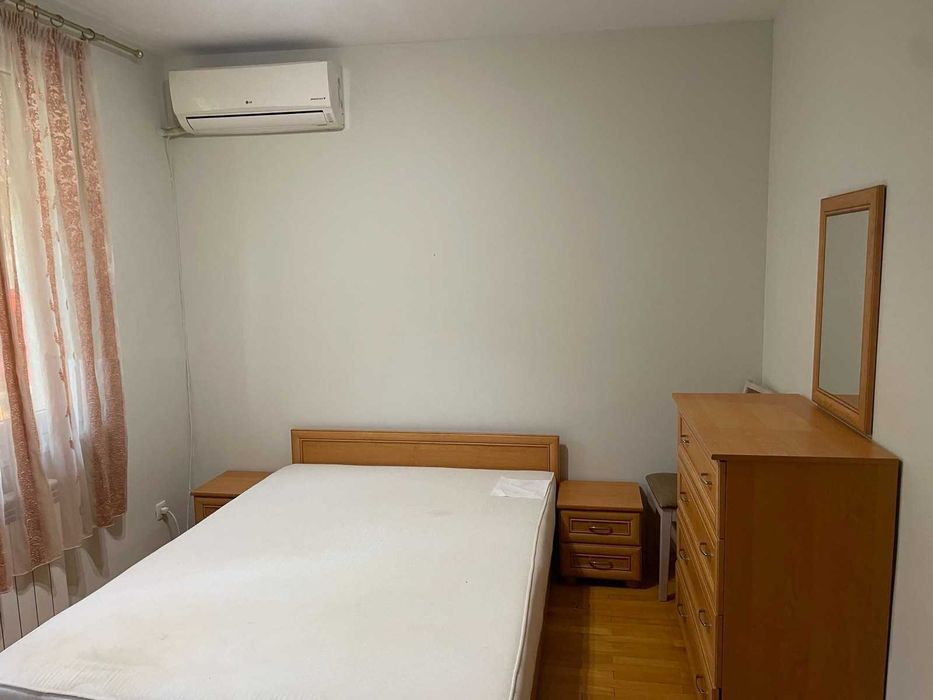 Дава се под наем Двустаен апартамент в София, Банишора - 56 кв.м за 425 € - Снимка #1