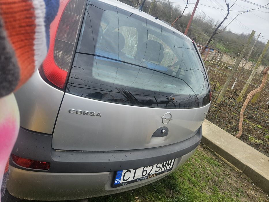 Vând Opel Corsa 3000 lei