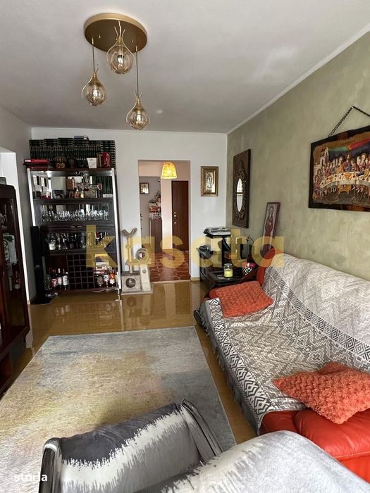 3 Camere