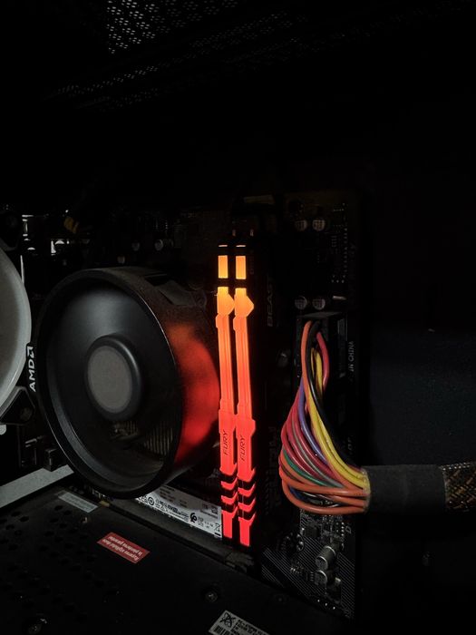 Memorie Kingston FURY Beast RGB 16GB DDR4 3600MHz