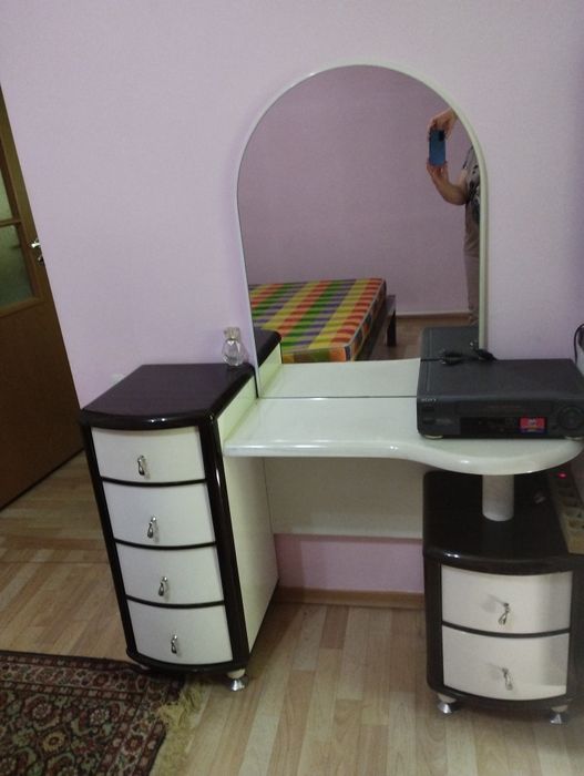 Спальный гарнитур продам СРОЧНО