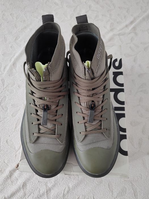 Adidas znsored gore tex