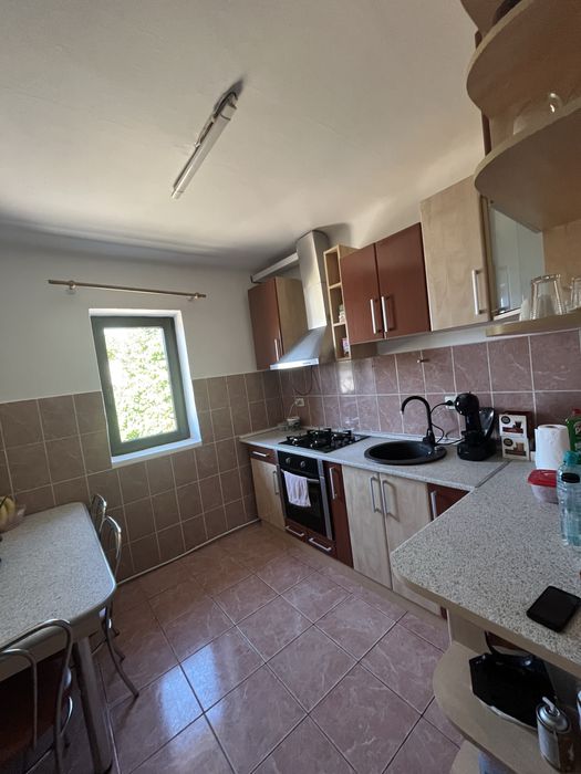 De vanzare apartament 2 camere Ghioroc