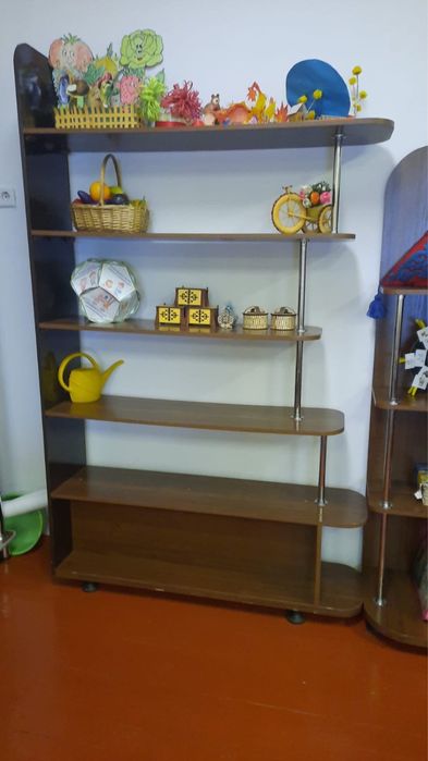 Продается офисный шкаф