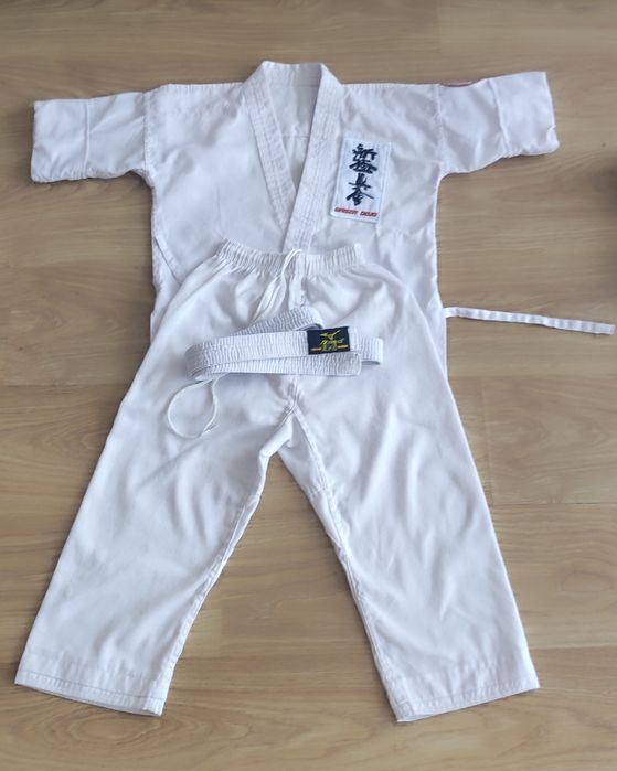 Продам спортивное детское кимоно.