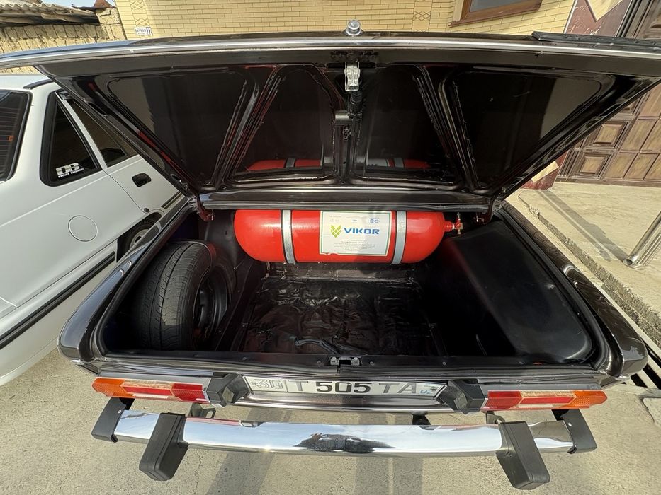 Жигули 2106 в отличном состояние