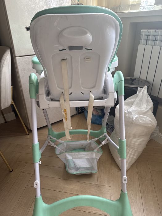 стул для кормление,в отличном состоянии
