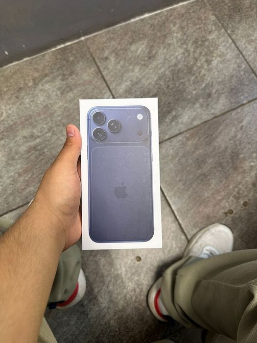 Iphon 17pro max 1теребайт()