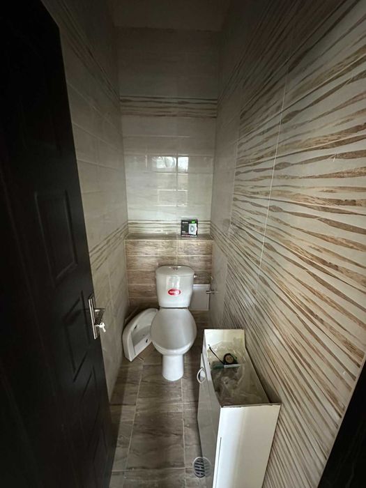 Дава се под наем Магазин в Пловдив, Център - 180 кв.м за 1000 € - Снимка #5