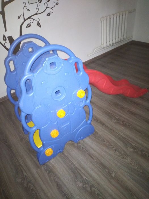 Детская горка пластиковая