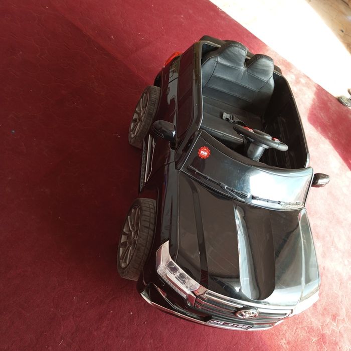 Bolalar moshinchasi yangi kup ishlatilmagan