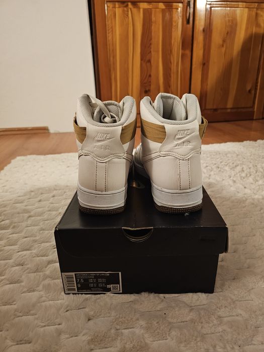 Air Force 1 HIGH '07 LV8 EMB