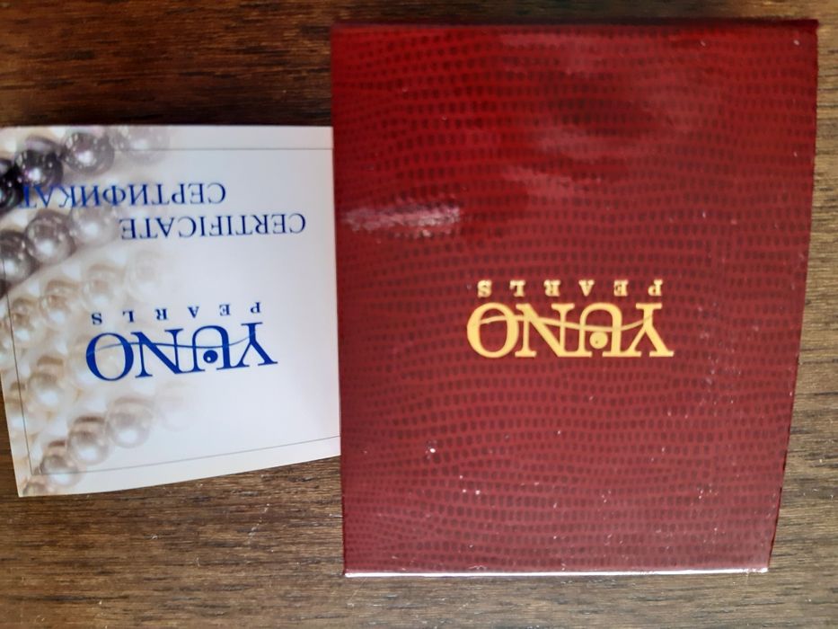 Гривна/колие с естествени перли и магнити